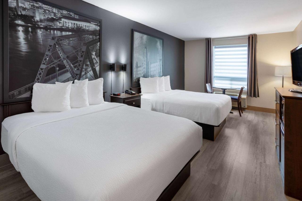 ซูเปอร์ 8 บาย วินด์แฮม ควิเบกซิตี้ Hotel ภายนอก รูปภาพ