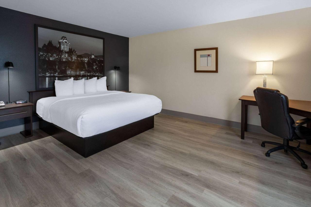 ซูเปอร์ 8 บาย วินด์แฮม ควิเบกซิตี้ Hotel ภายนอก รูปภาพ