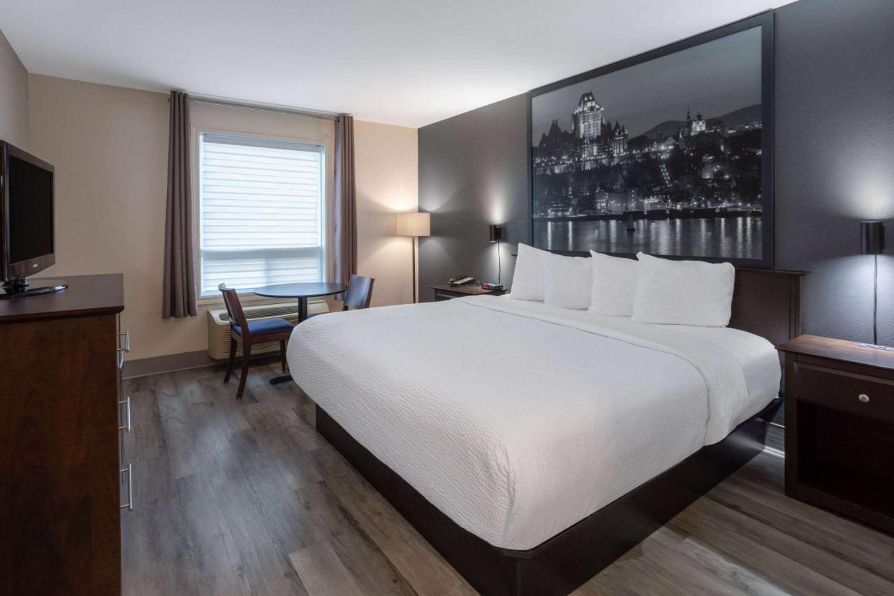 ซูเปอร์ 8 บาย วินด์แฮม ควิเบกซิตี้ Hotel ภายนอก รูปภาพ